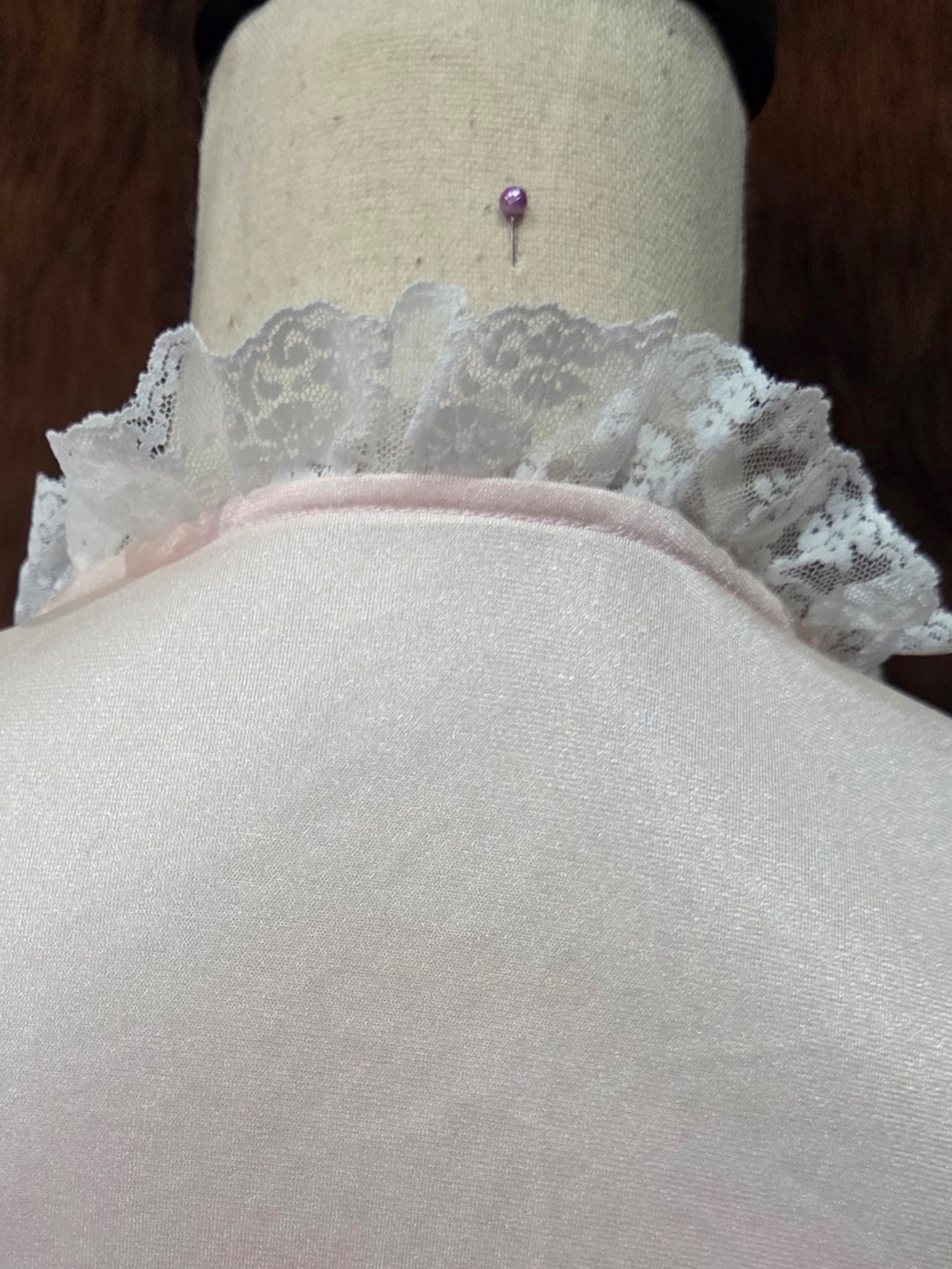Vintage-Inspired Pink Embroidered Long Nightgown - Picture 7 of 10
